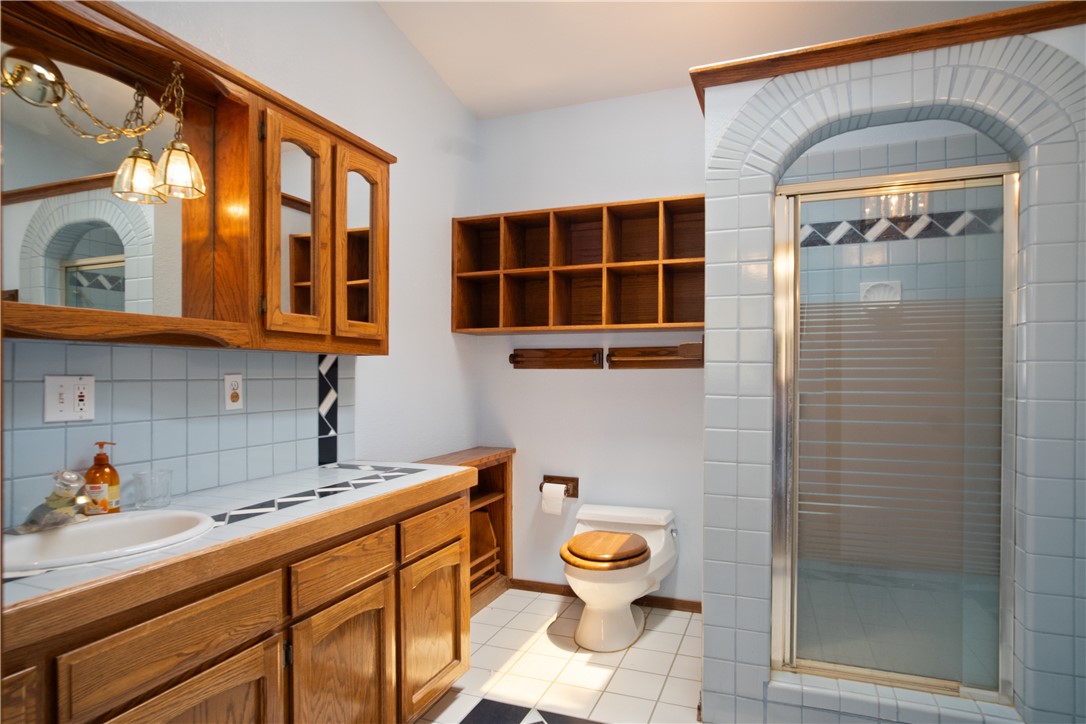 3696 Tonto Road Golden Valley, AZ 86413 - Photo 40 of 67 Bathroom