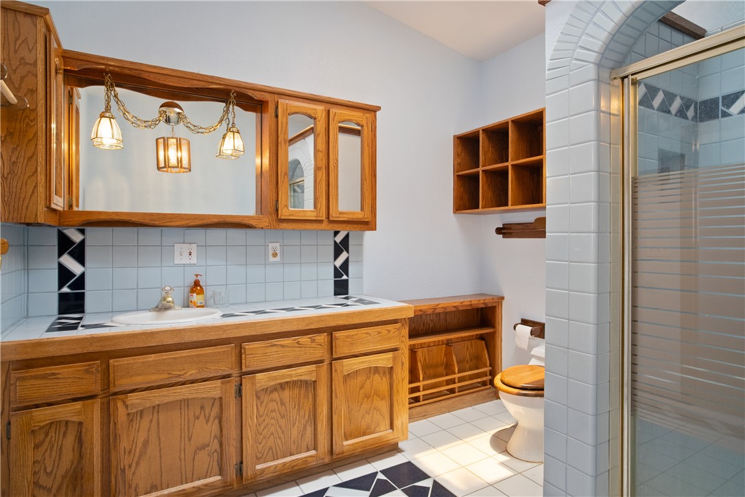 3696 Tonto Road Golden Valley, AZ 86413 - Photo 41 of 67 Bathroom
