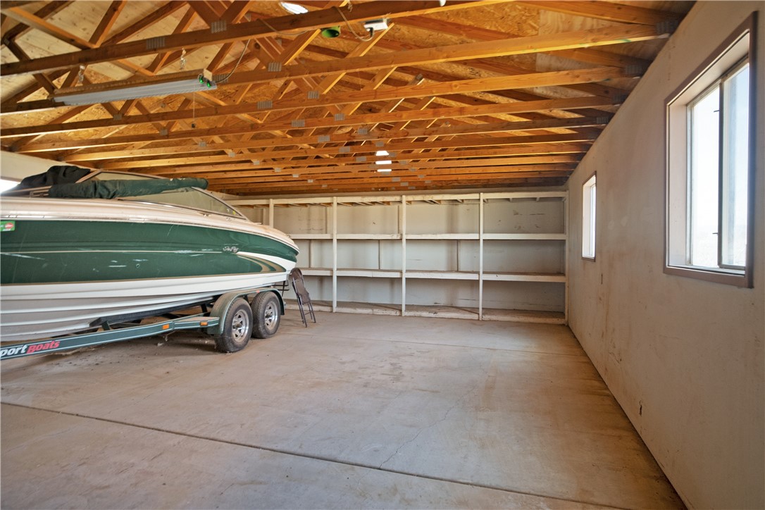 3696 Tonto Road Golden Valley, AZ 86413 - Photo 57 of 67 Garage