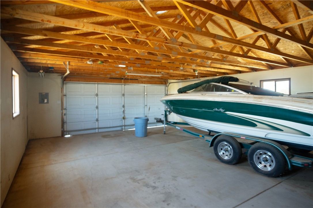 3696 Tonto Road Golden Valley, AZ 86413 - Photo 58 of 67 Garage