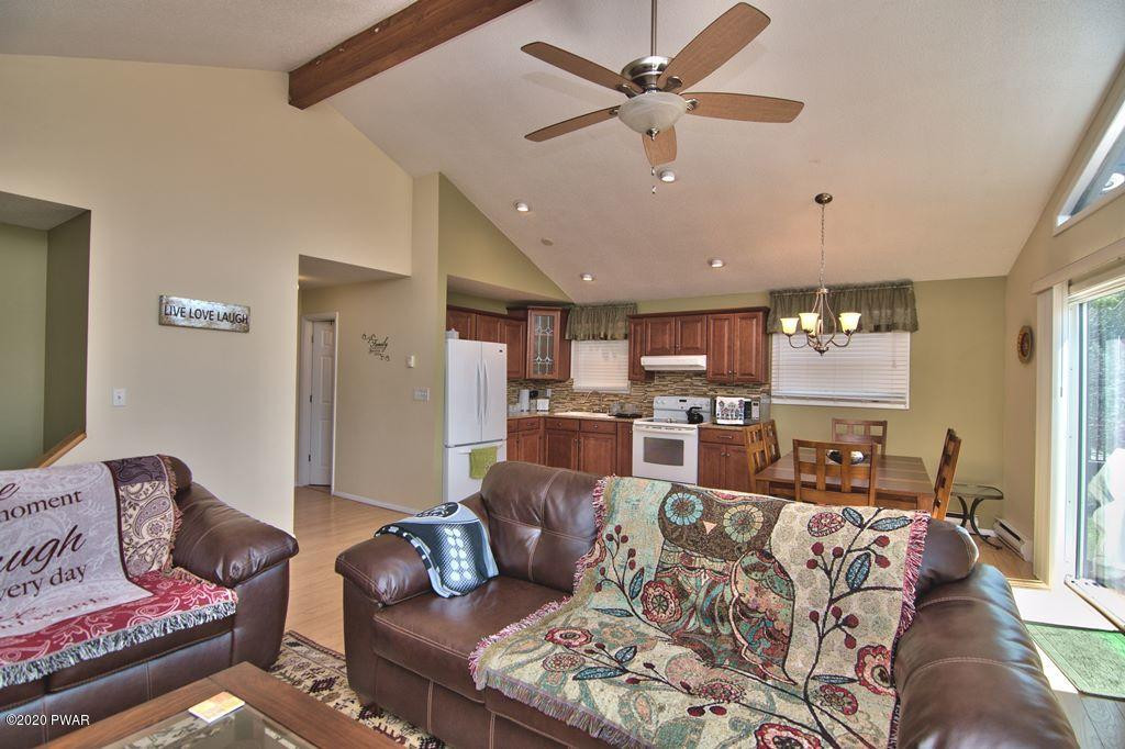 2639-105 Boulder Road Lake Ariel, PA 18436 - Photo 14 of 35 Living Room