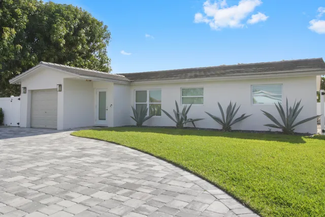 $6,000 | 2798 Northeast 2nd Avenue, Boca Raton, FL 33431