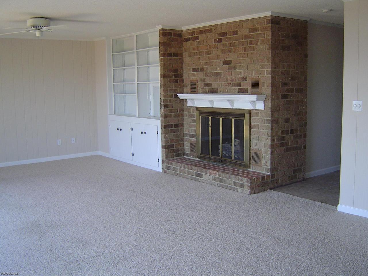 610 Bronna Road Beaufort, NC 28516 - Photo 9 of 12 Great Room