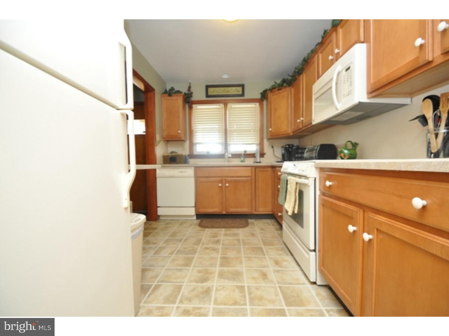1225 Ridge Avenue Whitehall, PA 18052 - Photo 9 of 24 Gallery Image 9