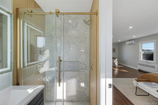 $1,050,000 | 2810 Wynsum Avenue, Merrick, NY 11566