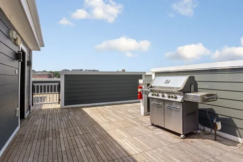 $1,575,000 | 50 Hichborn Street, Unit 506, Boston, MA 02135