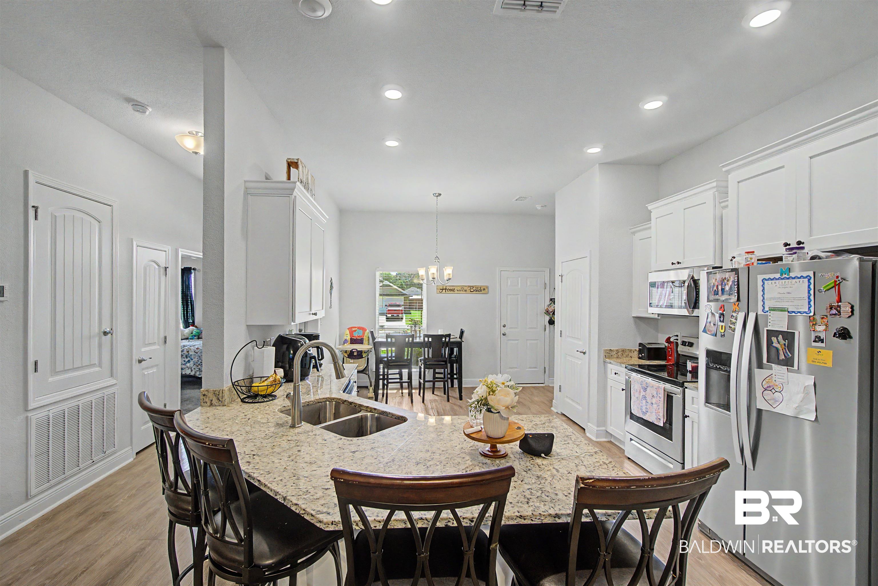 22976 Ridgewood Drive Robertsdale, AL 36567 - Photo 4 of 42
