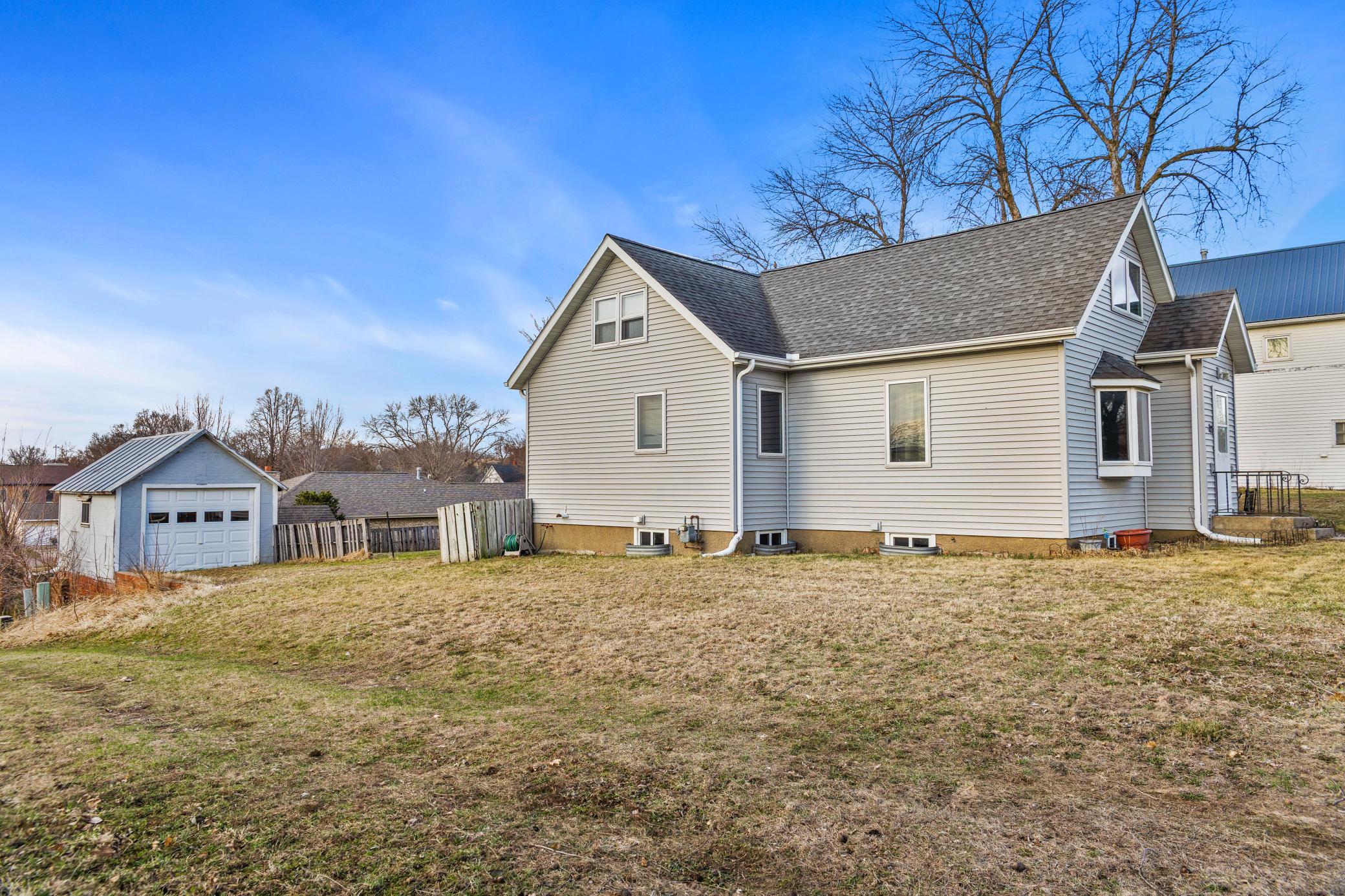 117 West Van Dusen Street Springfield, MN 56087 - Photo 4 of 14