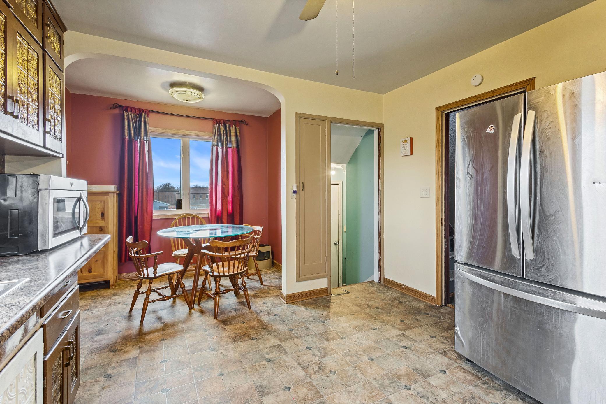 117 West Van Dusen Street Springfield, MN 56087 - Photo 8 of 14