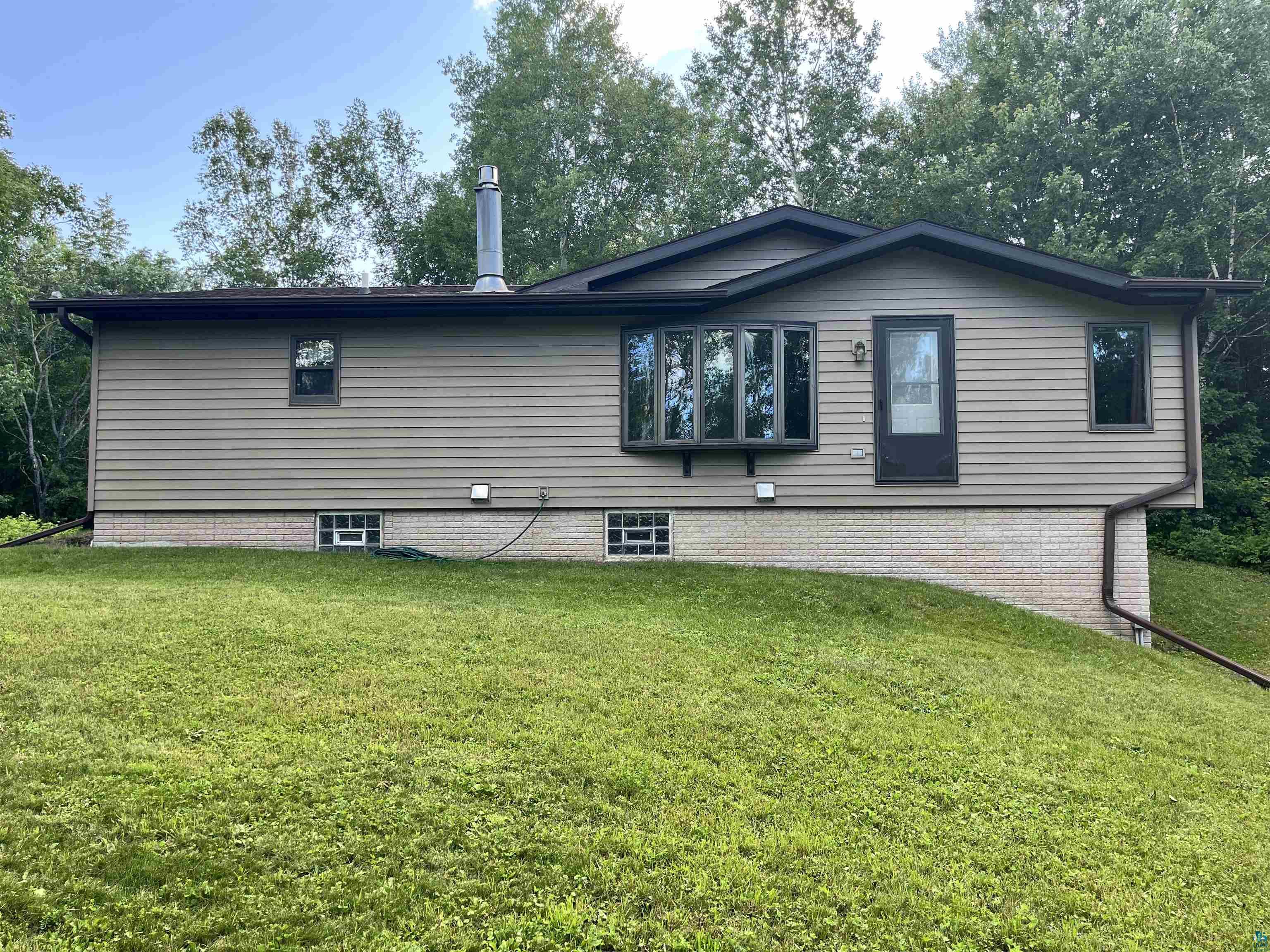 3816 Washington Road Duluth, MN 55803 - Photo 1 of 26
