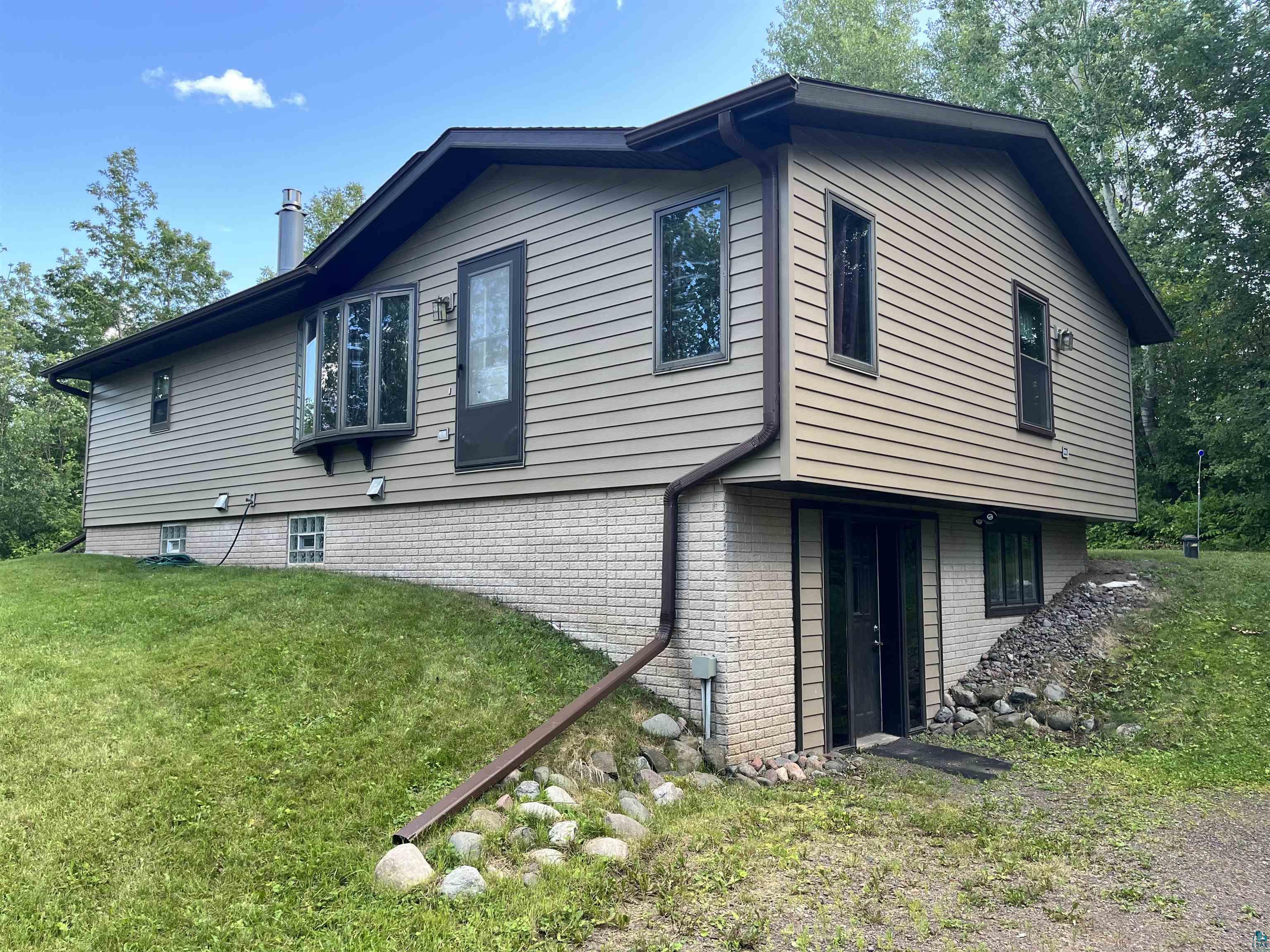 3816 Washington Road Duluth, MN 55803 - Photo 2 of 26