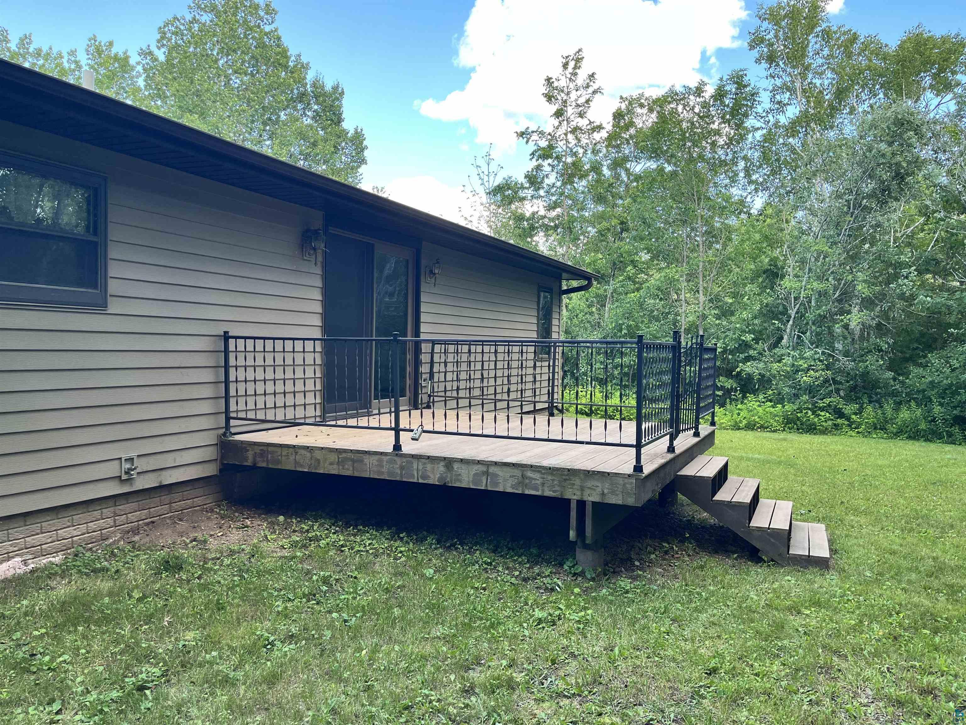 3816 Washington Road Duluth, MN 55803 - Photo 3 of 26
