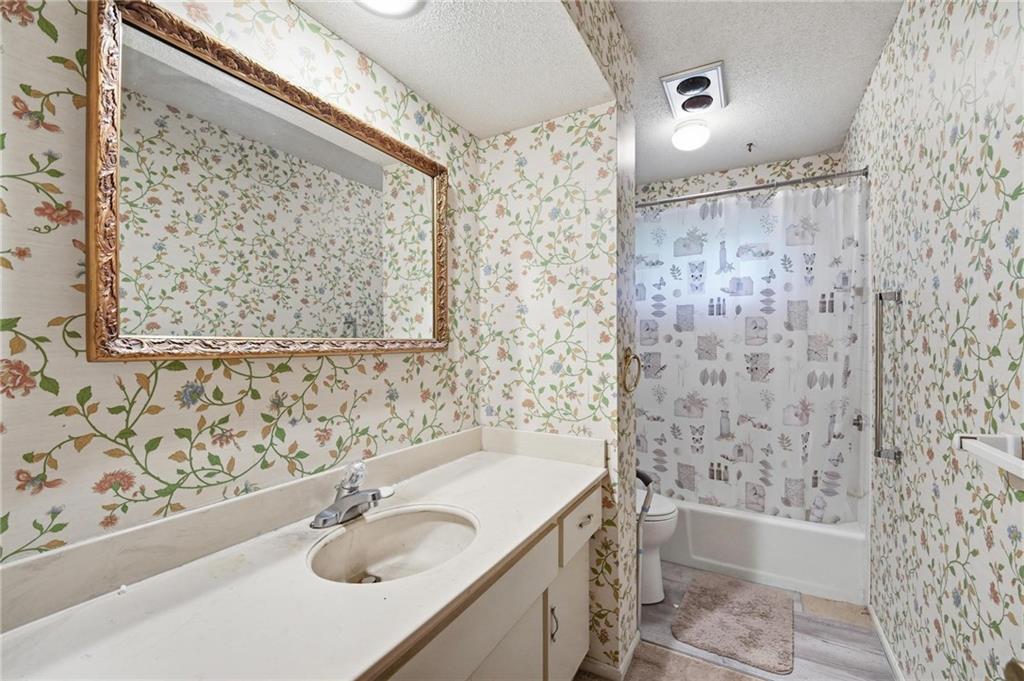 8100 Hauser Street Lenexa, KS 66215 - Photo 21 of 40