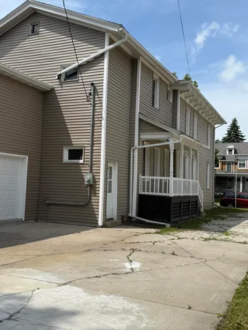 $274,500 | 120 East 2nd Street, Fond du Lac, WI 54935
