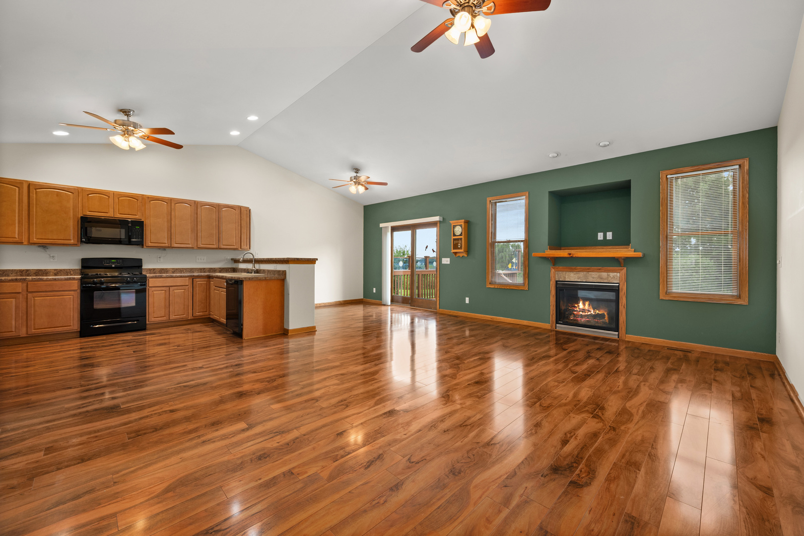 1350 Ridge Drive Sycamore, IL 60178 - Photo 9 of 33 Gallery Image 9