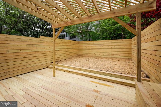 $718,000 | 972 North 5th Street, Philadelphia, PA 19123