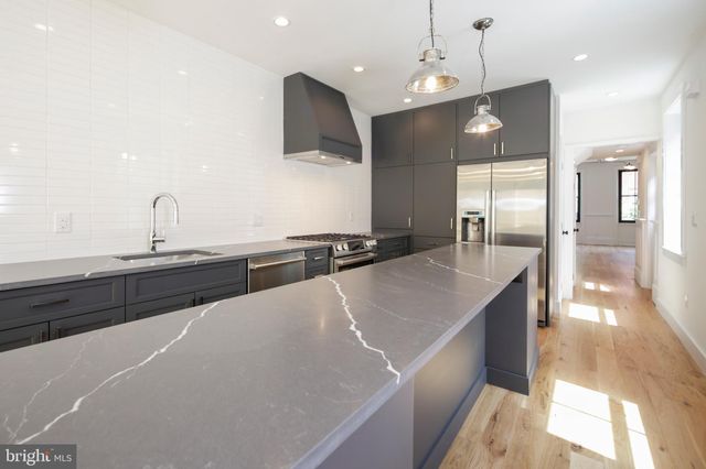 $718,000 | 972 North 5th Street, Philadelphia, PA 19123