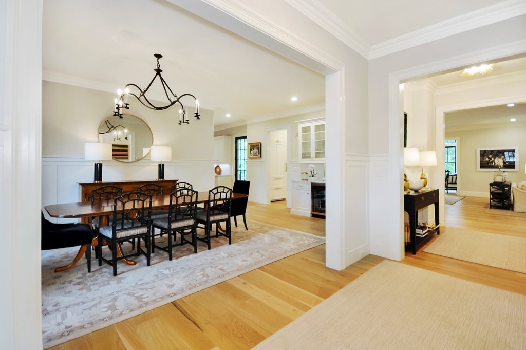 24 Middleby Road Lexington, MA 02421 - Photo 4 of 31