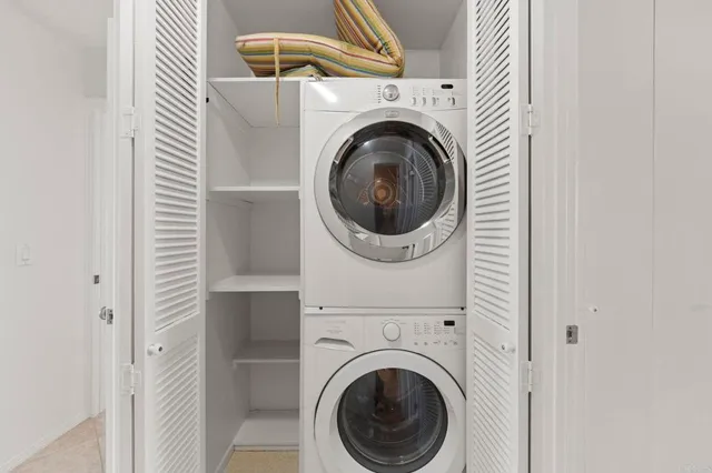 $2,900,000 | 441 South Sierra Avenue, Unit 208, Solana Beach, CA 92075