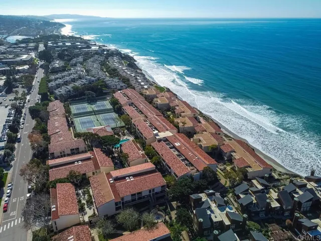 $2,900,000 | 441 South Sierra Avenue, Unit 208, Solana Beach, CA 92075