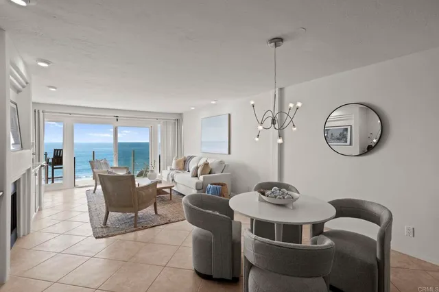 $2,900,000 | 441 South Sierra Avenue, Unit 208, Solana Beach, CA 92075