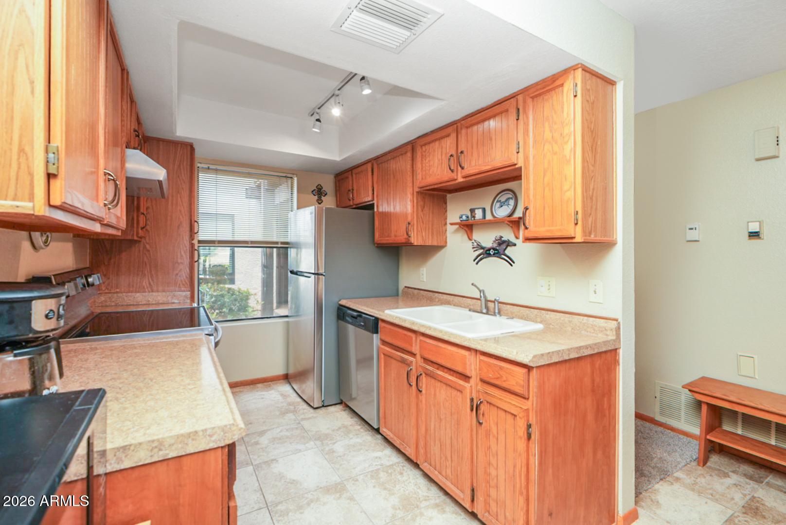 65 Verde Valley School Road, Unit D8 Sedona, AZ 86351 - Photo 11 of 48 Kitchen