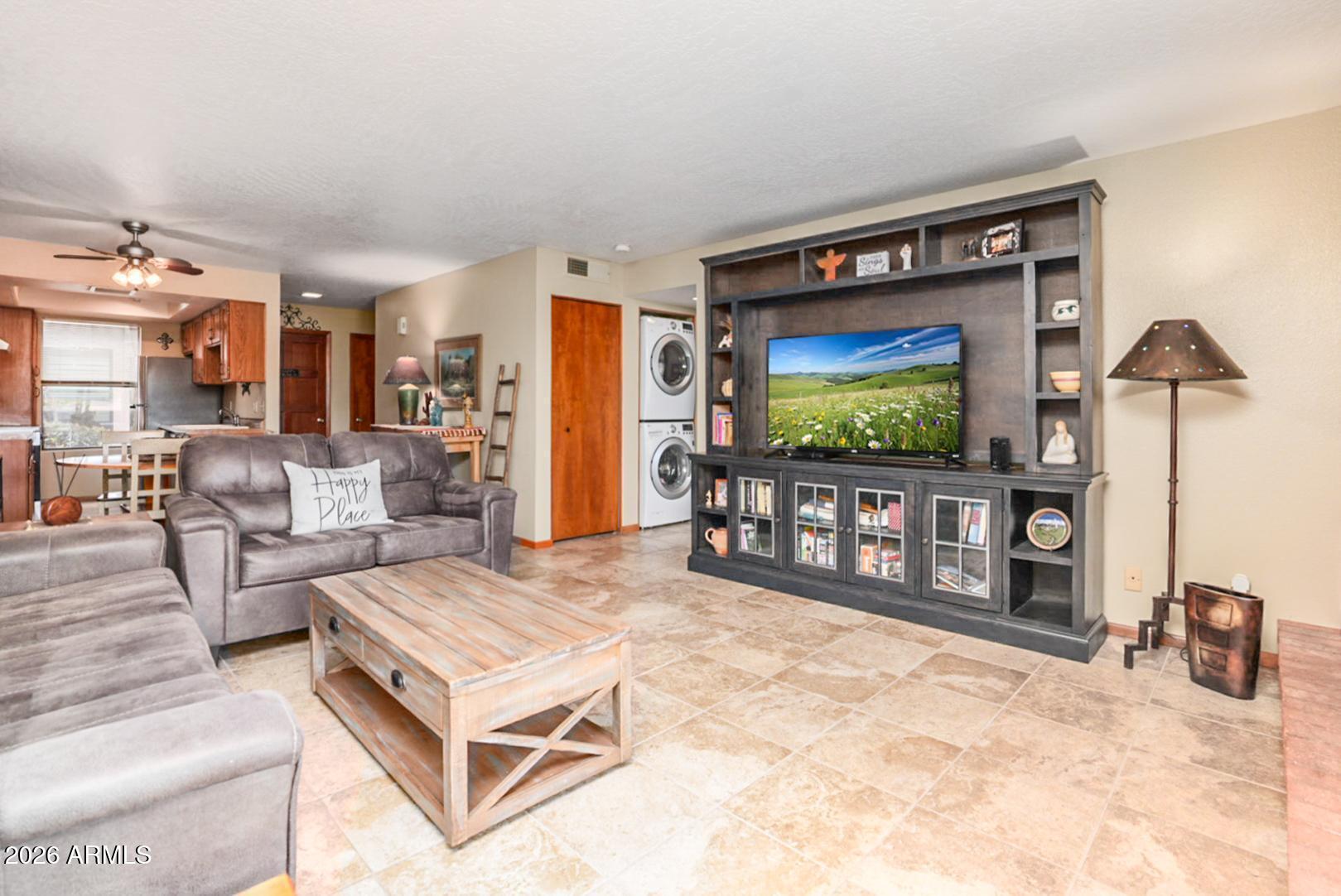 65 Verde Valley School Road, Unit D8 Sedona, AZ 86351 - Photo 4 of 48 Living room
