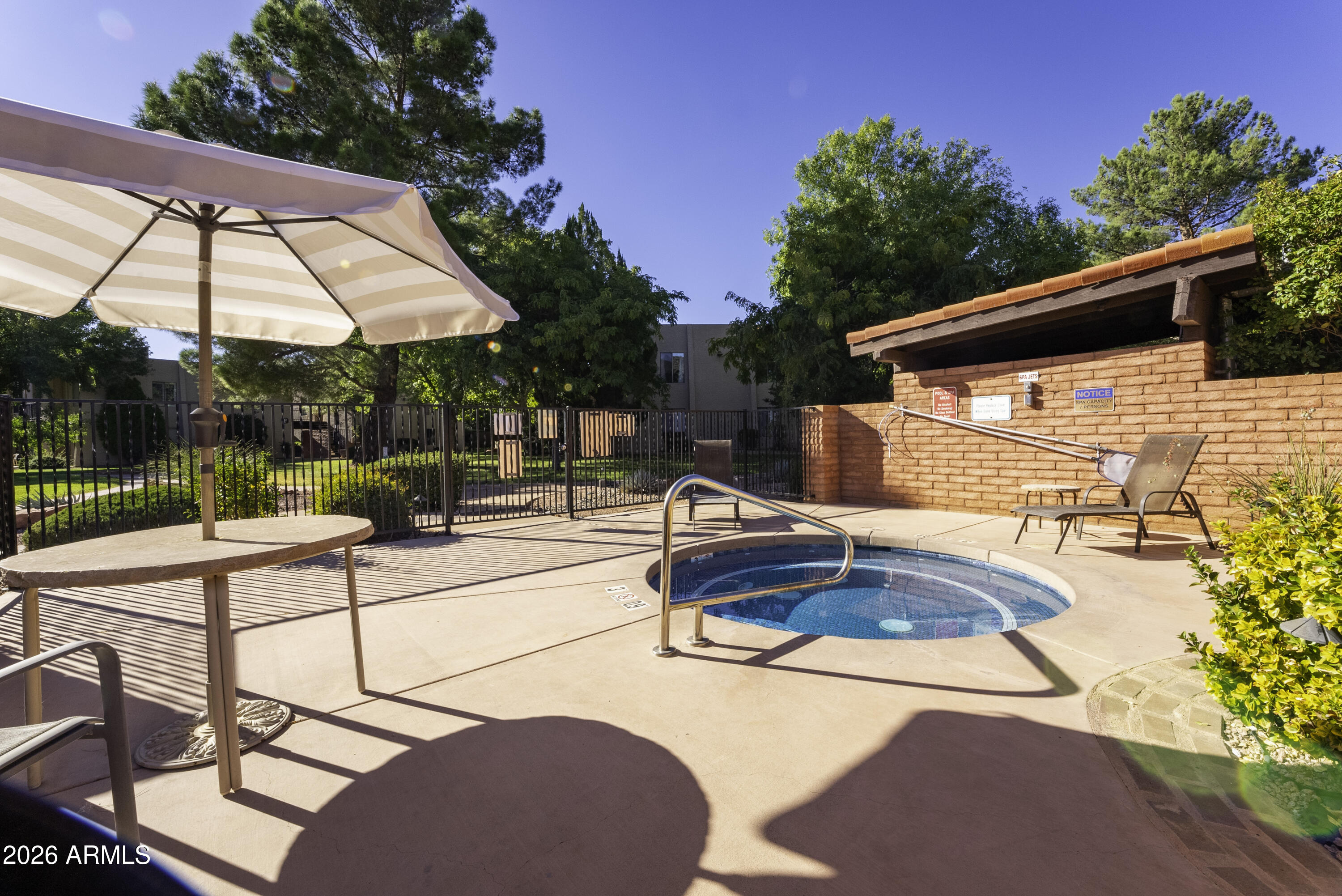 65 Verde Valley School Road, Unit D8 Sedona, AZ 86351 - Photo 47 of 48 Hot tub