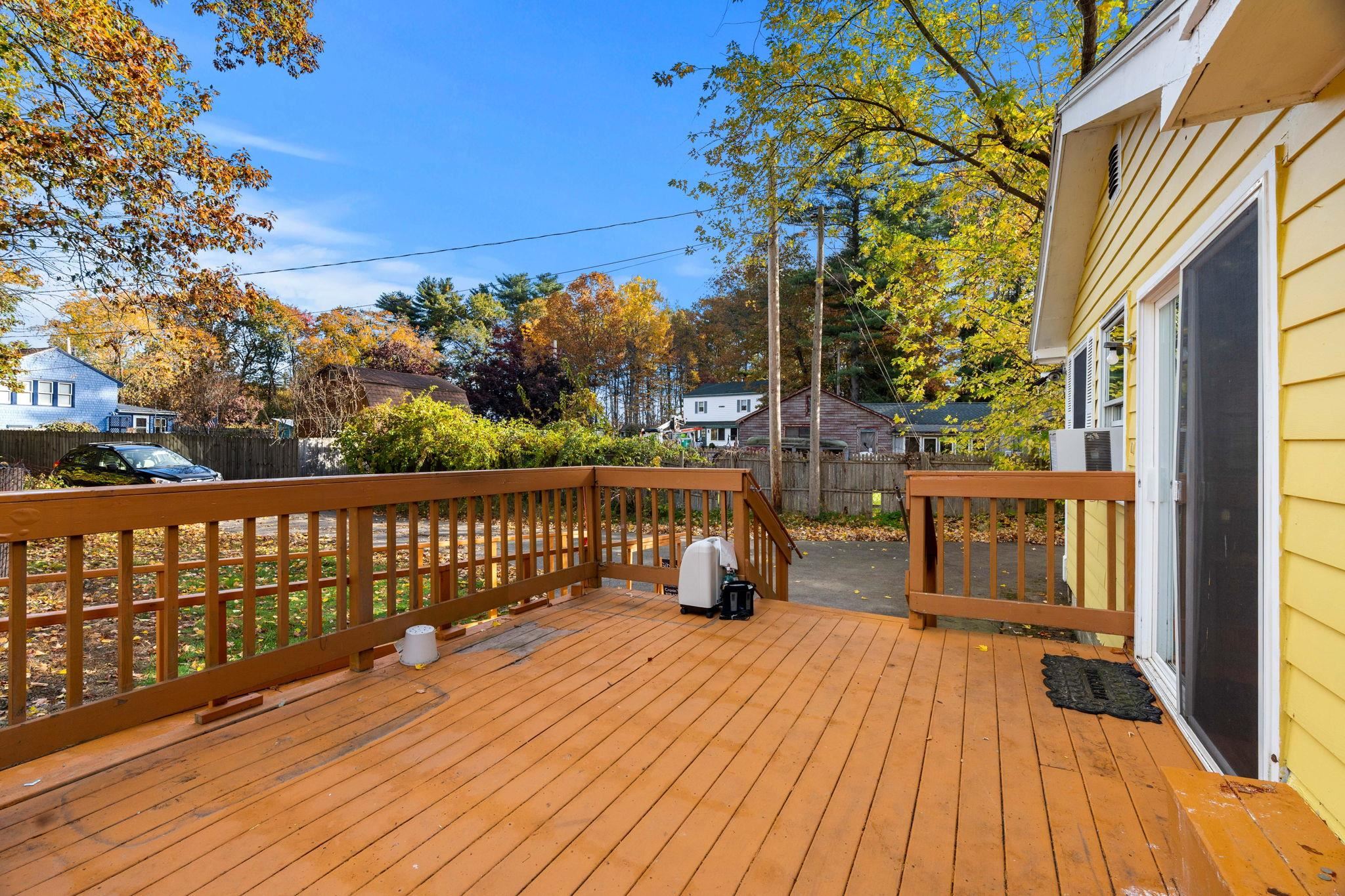 21 Marcoux Road Newton, NH 03858 - Photo 2 of 27