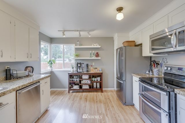 $650,000 | 2221 Northeast 28th Street, Renton, WA 98056