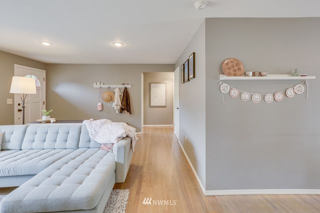 $650,000 | 2221 Northeast 28th Street, Renton, WA 98056