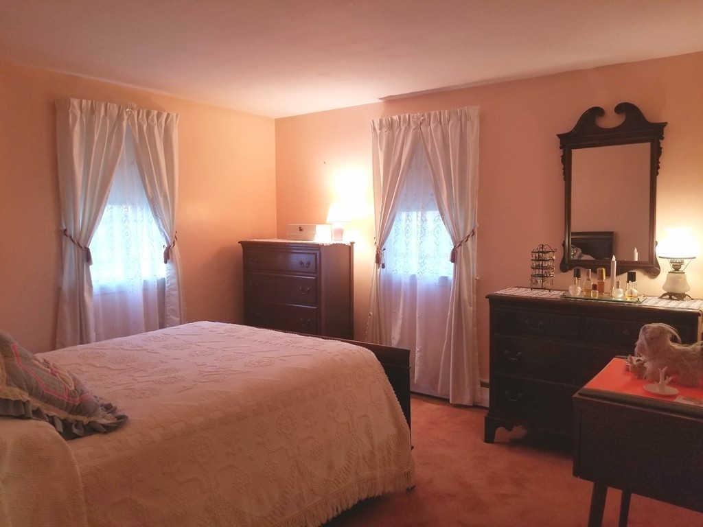 17 Samoset Road Woburn, MA 01801 - Photo 11 of 16