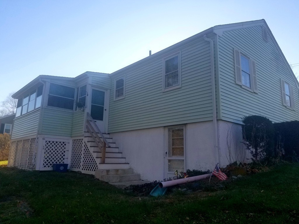 17 Samoset Road Woburn, MA 01801 - Photo 15 of 16