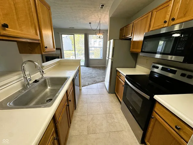 $189,900 | 3266 Oceanline E Drive, Indianapolis, IN 46214