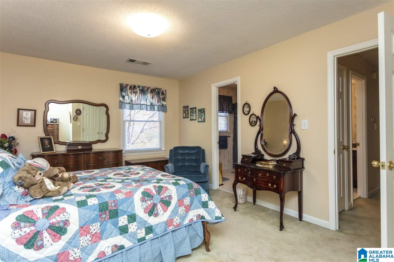 4041 South Shades Crest Road Birmingham, AL 35244 - Photo 27 of 45
