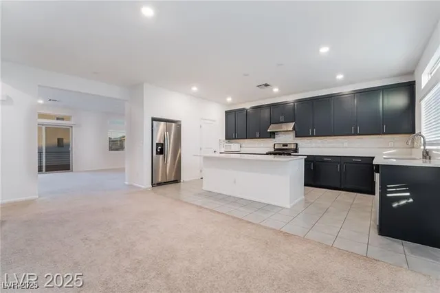 $2,900 | 5745 Becklow Gdns Avenue, Las Vegas, NV 89141