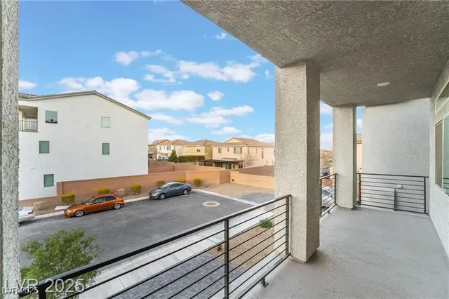 $2,900 | 5745 Becklow Gdns Avenue, Las Vegas, NV 89141