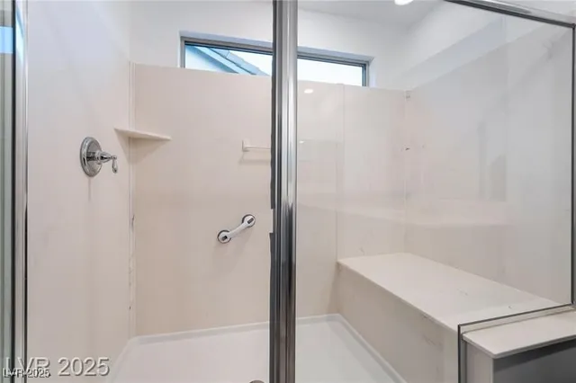 $2,900 | 5745 Becklow Gdns Avenue, Las Vegas, NV 89141