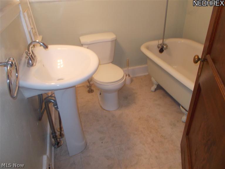 1715 Randall Road Cleveland, OH 44113 - Photo 6 of 9 Gallery Image 6