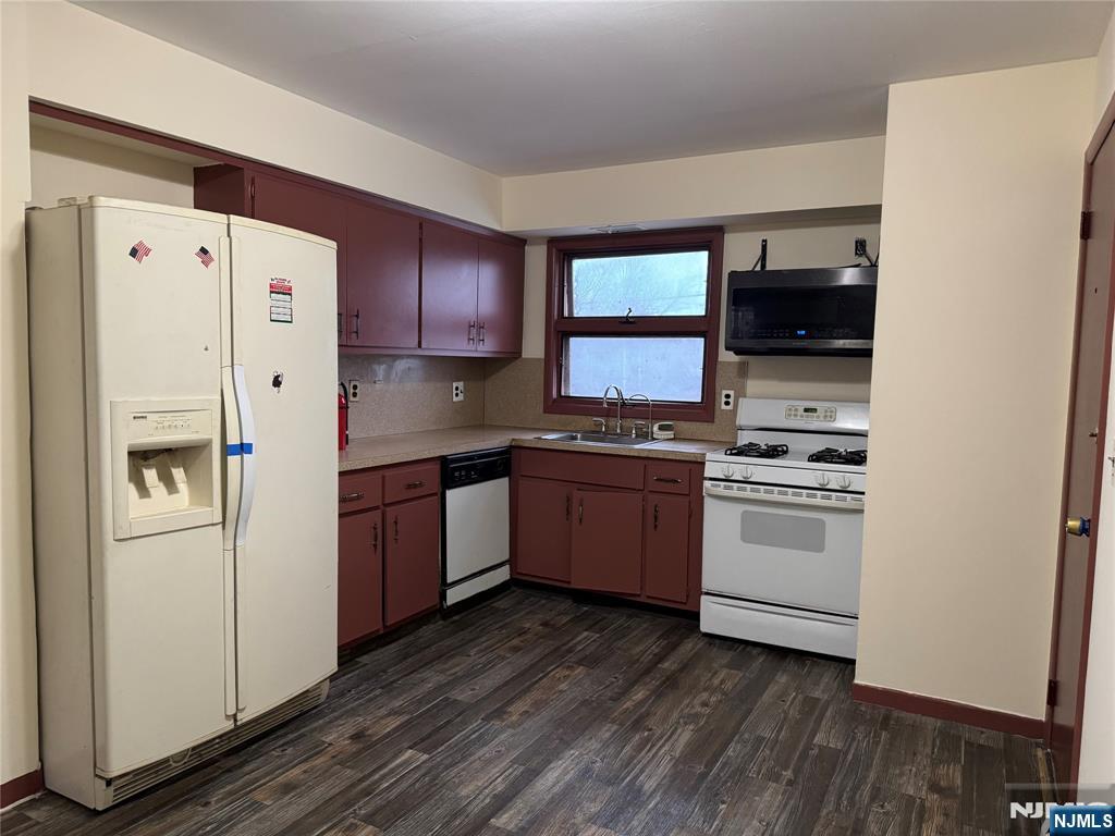 4 Chestnut Street, Unit 1 Rutherford, NJ 07070 - Photo 11 of 29