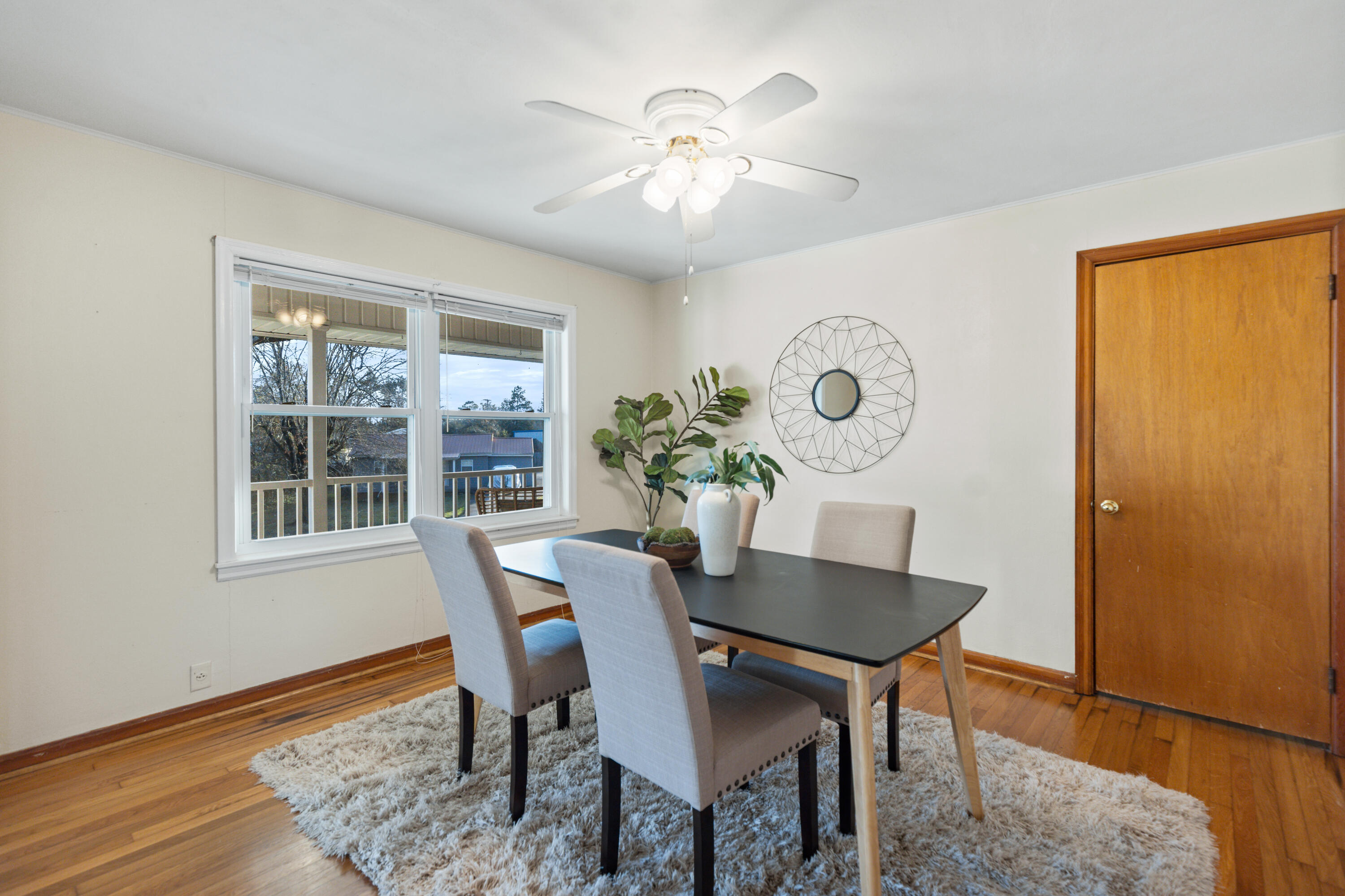 128 Scott Street Northeast Charleston, TN 37310 - Photo 12 of 37 12