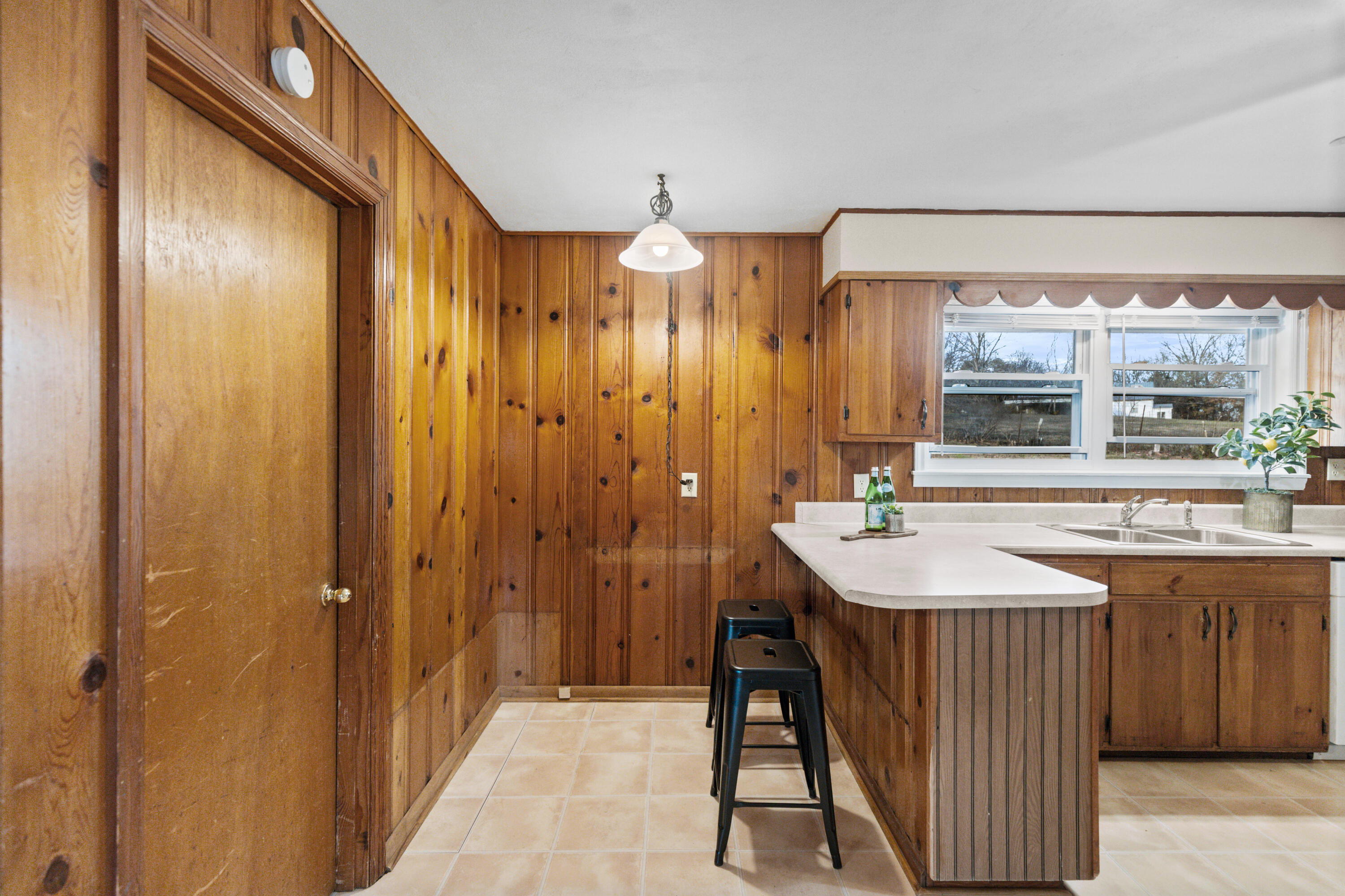 128 Scott Street Northeast Charleston, TN 37310 - Photo 15 of 37 146A9001