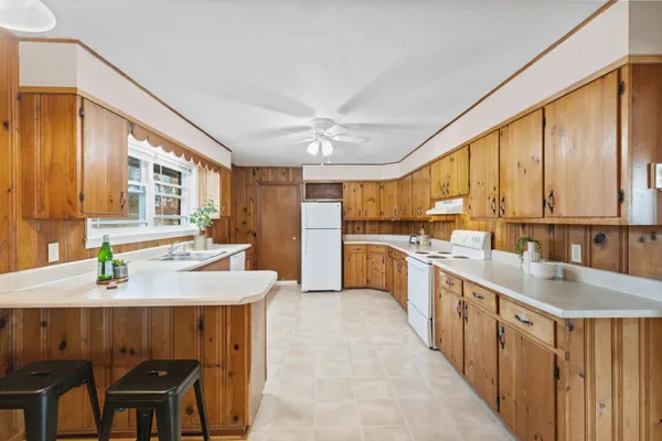 $325,000 | 128 Scott Street Northeast, Charleston, TN 37310