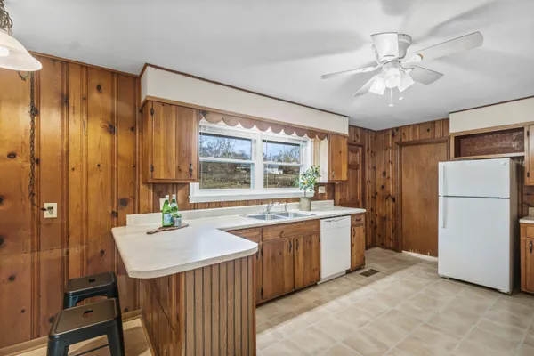 $325,000 | 128 Scott Street Northeast, Charleston, TN 37310