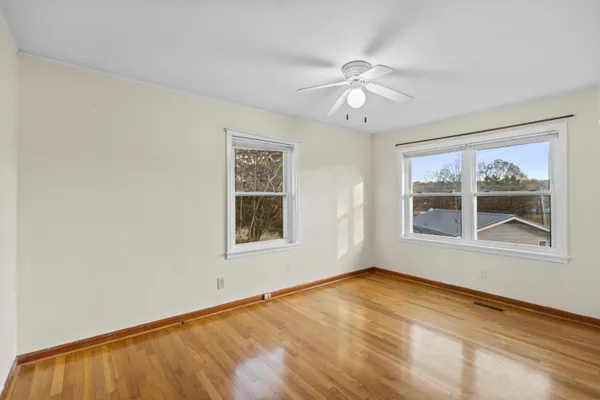 $325,000 | 128 Scott Street Northeast, Charleston, TN 37310