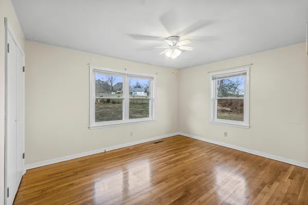 $325,000 | 128 Scott Street Northeast, Charleston, TN 37310