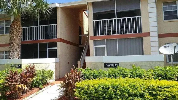 $1,850 | 1533 Southeast Royal Green Circle, Unit 104, Port St. Lucie, FL 34952