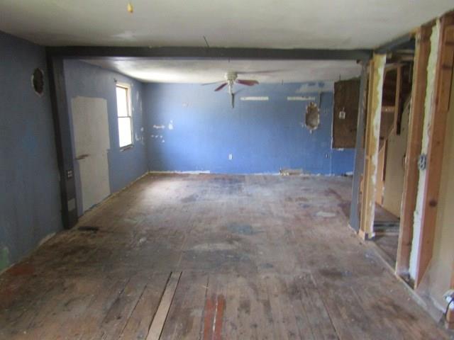 1839 Dime Road Vandergrift, PA 15690 - Photo 3 of 16