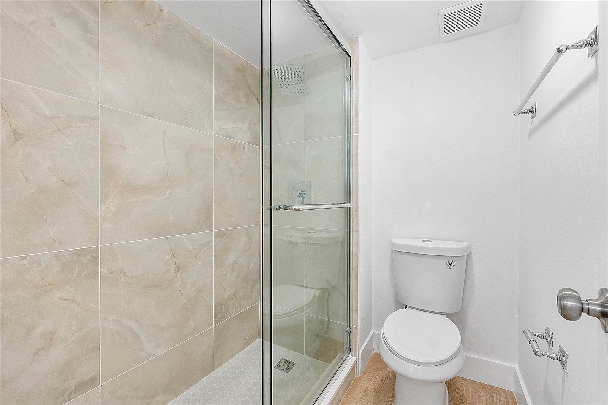300 Racquet Club Road, Unit 105 Weston, FL 33326 - Photo 10 of 14 Photo 10