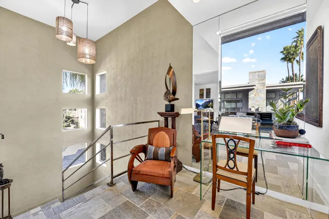 $515,000 | 940 East Palm Canyon Drive, Unit 207, Palm Springs, CA 92264